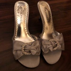 Rampage bow buckle kitten heels